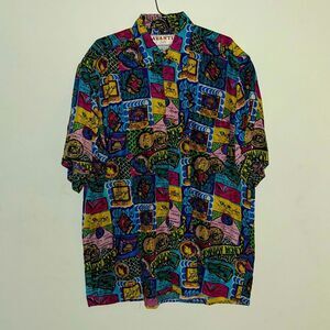 Avanti Vintage 90’s Hawaiian Short Sleeve Button Down 100% Silk Shirt.